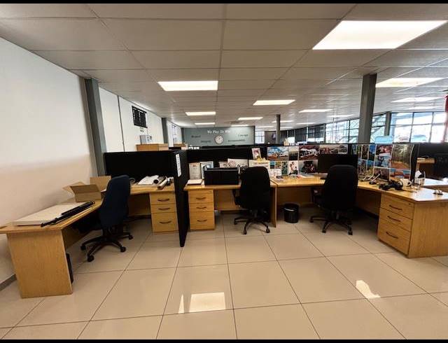 BUSINESS PROPERTY TO RENT IN FAIRVIEW